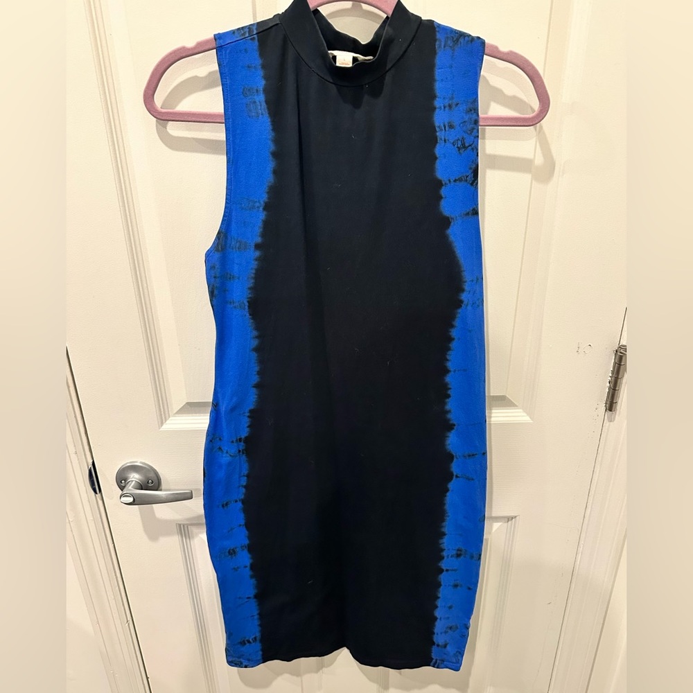 Sun and Shadow midi high neck dress, L